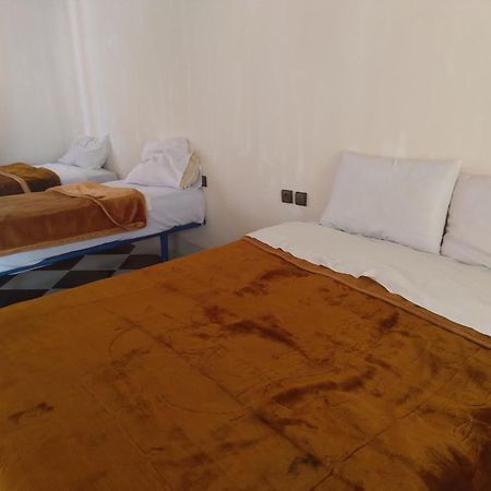 Hotel Et Restaurant Riad Amodou Тингир Экстерьер фото