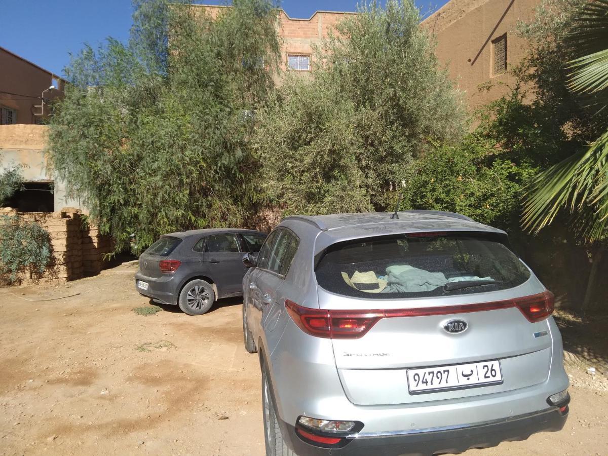 Hotel Et Restaurant Riad Amodou Тингир Экстерьер фото